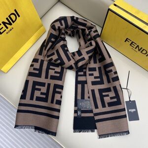 Fendi Elegant Black and Tan Scarf